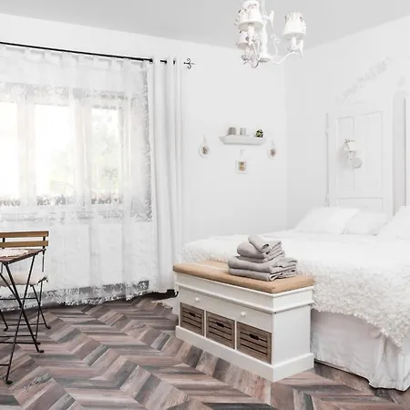 Madarlatta Vendeghaz Gasthuis 4*