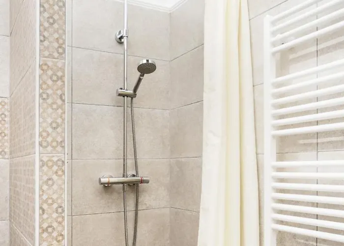 Madarlatta Vendeghaz 4* Фертёракош